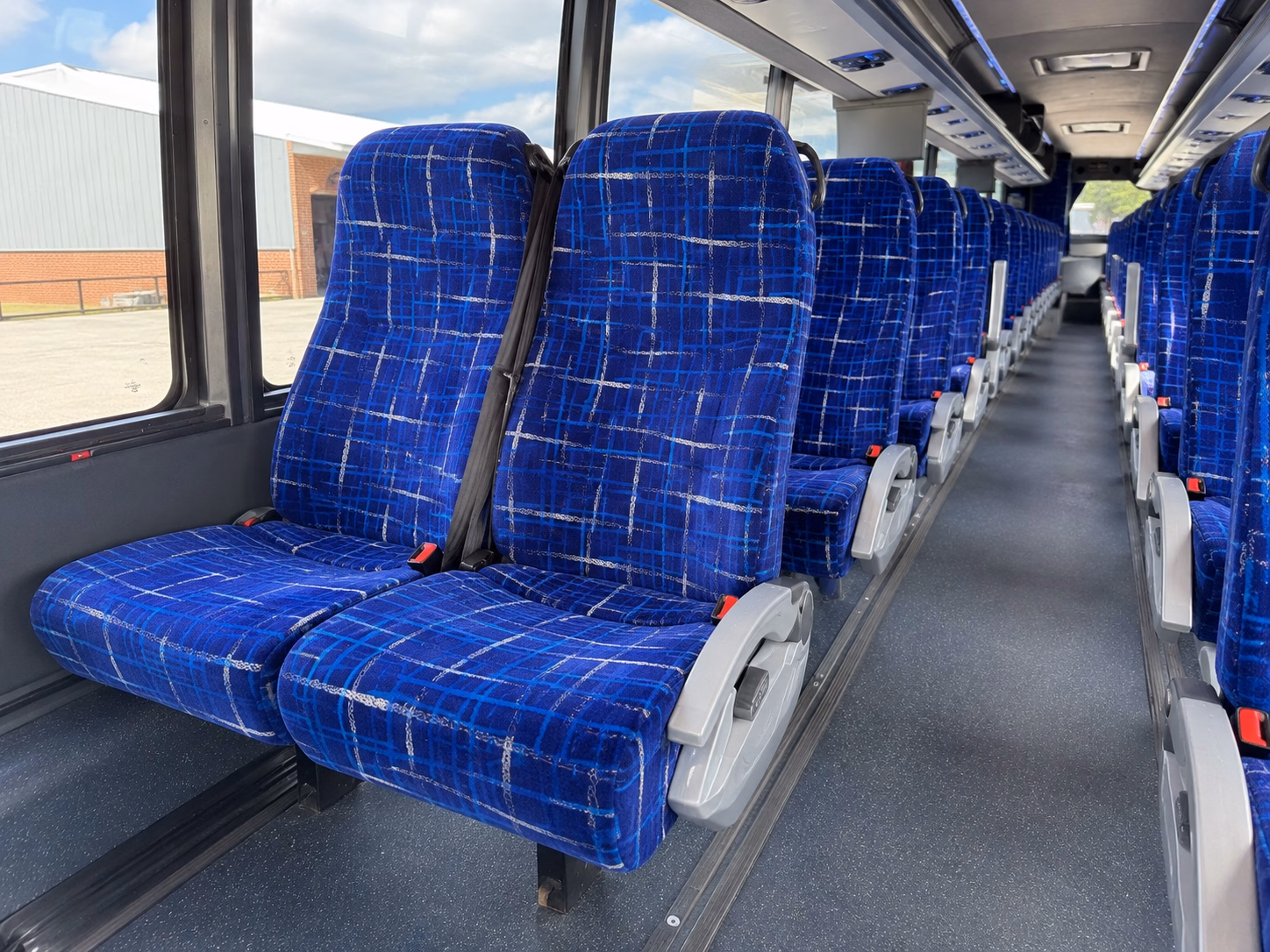 seattle airport shuttles for military and government travel