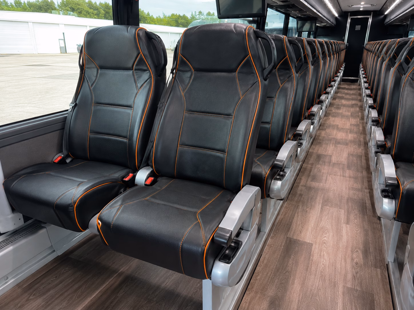 shuttle services for airline crews and airport staff in seattle